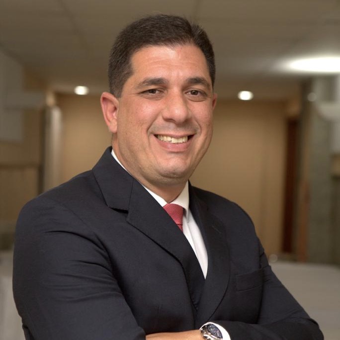 Dr. Marco Antonio Alves