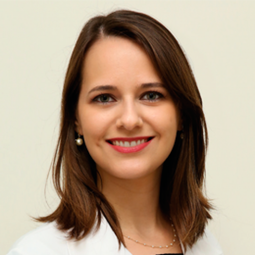 Dra. Daniela Rezende Portes de Almeida 