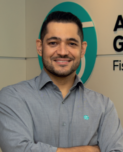 Dr. Adriano Garbelini