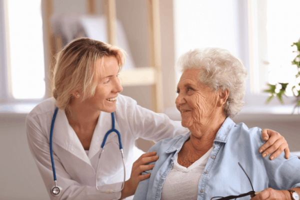 Médico Geriatra, o profissional especialista na saúde do idoso